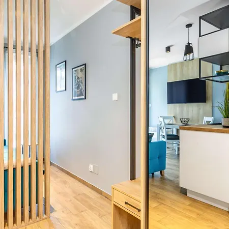 Park B Piamola, Bezplatne Solarium Stegna (Pomerania)