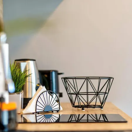 Park B Piamola, Bezplatne Solarium *