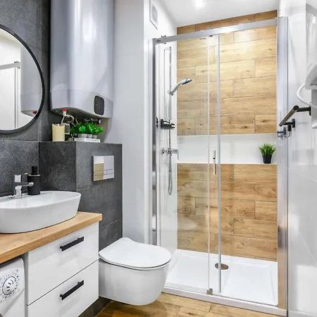 Park B Piamola, Bezplatne Solarium