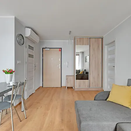 Park B Piamola, Bezplatne Solarium Apartment Stegna (Pomerania)