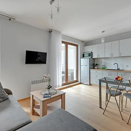 Park B Piamola, Bezplatne Solarium *