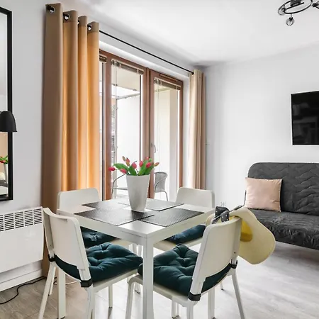 Park B Piamola, Bezplatne Solarium Stegna (Pomerania)