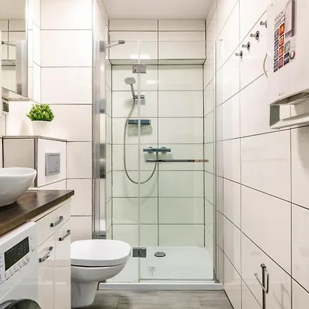 Park B Piamola, Bezplatne Solarium Apartment Stegna (Pomerania)