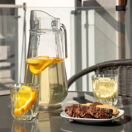 Park B Piamola, Bezplatne Solarium *