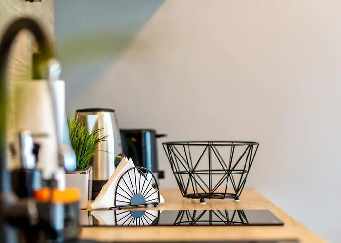 Park B Piamola, Bezplatne Solarium *