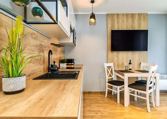 Park B Piamola, Bezplatne Solarium *