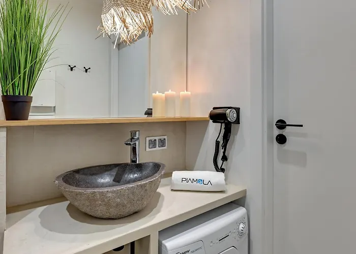 Park B Piamola, Bezplatne Solarium Apartment