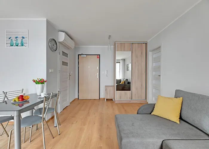 Park B Piamola, Bezplatne Solarium Apartment Stegna (Pomerania)