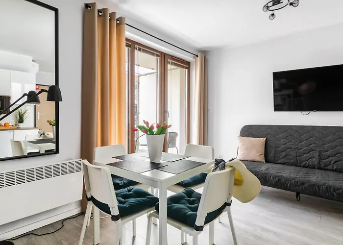 Park B Piamola, Bezplatne Solarium Stegna (Pomerania)