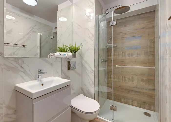 Park B Piamola, Bezplatne Solarium