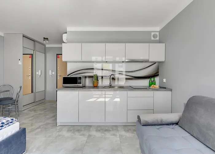 Park B Piamola, Bezplatne Solarium *