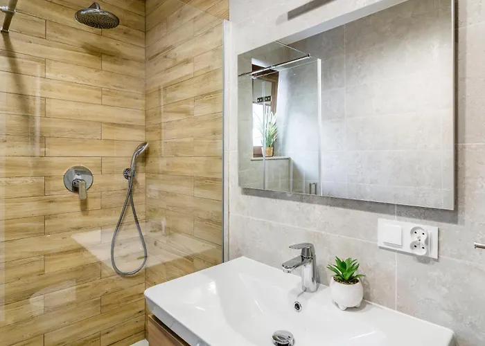 Park B Piamola, Bezplatne Solarium Apartment Stegna (Pomerania)